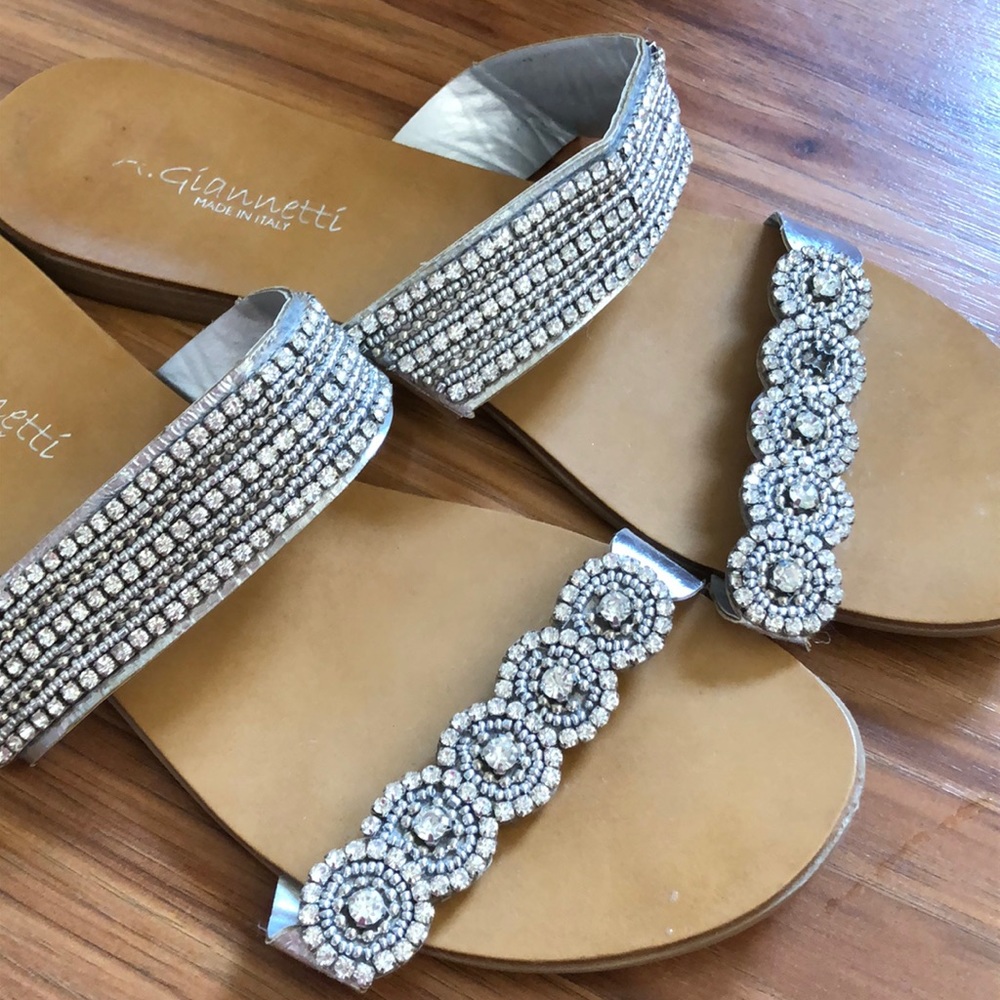 A Gianetti Silver Stone Slip On Sandals 8.5